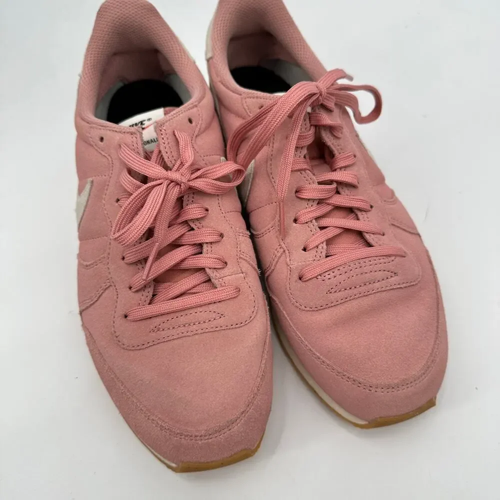 NIKE Internationalist Pink White Athletic Sneakers CW7637-991 // 9 - Picture 7 of 7